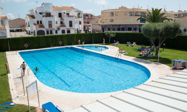 Reventa - Bungalow -
Torrevieja - Playa de los Naufragos