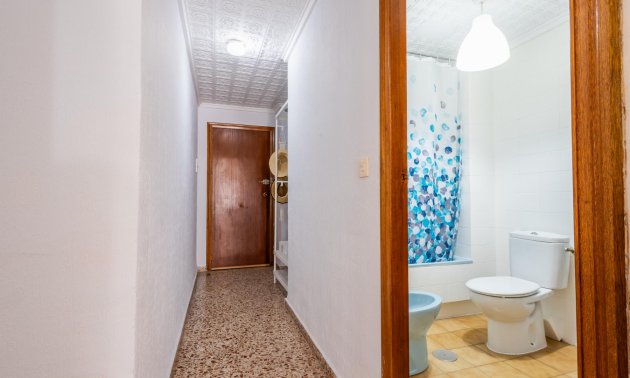 Resale - Apartment / flat -
Torrevieja - Playa de los Naufragos