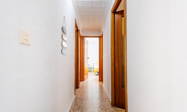 Resale - Apartment / flat -
Torrevieja - Playa de los Naufragos