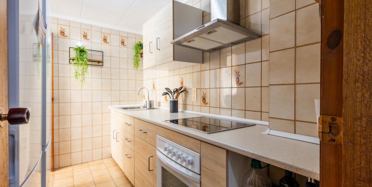 Resale - Apartment / flat -
Torrevieja - Playa de los Naufragos