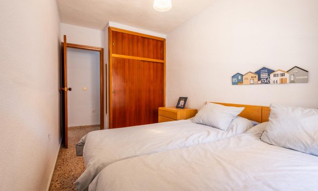 Resale - Apartment / flat -
Torrevieja - Playa de los Naufragos