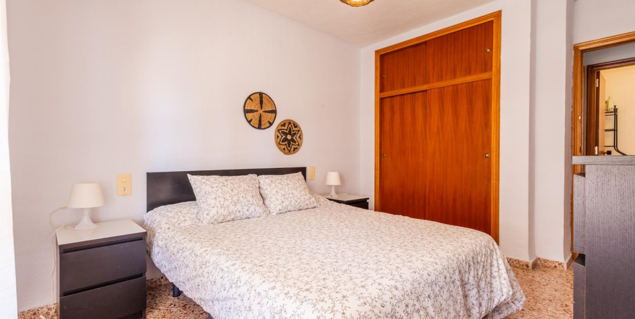 Resale - Apartment / flat -
Torrevieja - Playa de los Naufragos