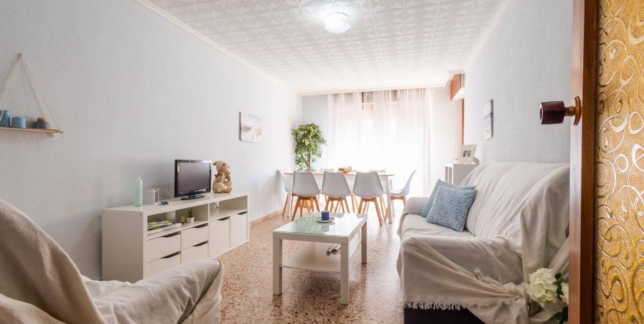 Resale - Apartment / flat -
Torrevieja - Playa de los Naufragos