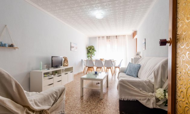 Resale - Apartment / flat -
Torrevieja - Playa de los Naufragos