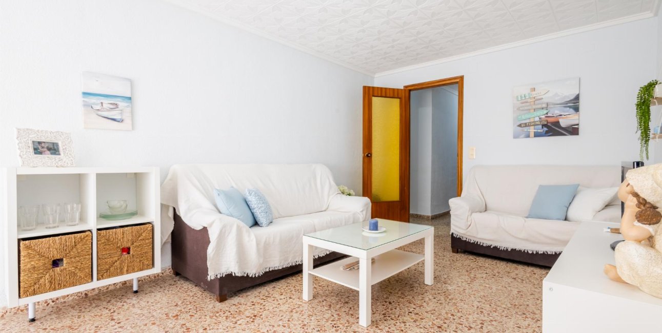 Resale - Apartment / flat -
Torrevieja - Playa de los Naufragos