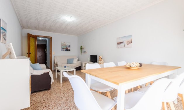 Resale - Apartment / flat -
Torrevieja - Playa de los Naufragos