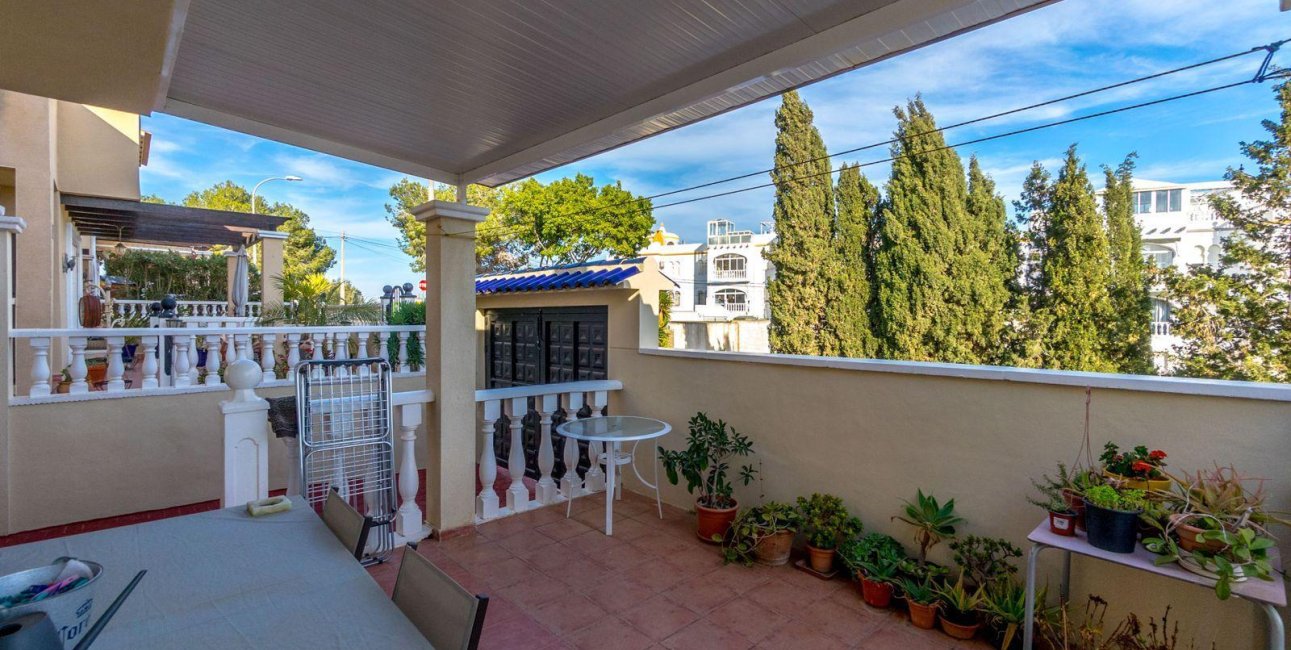 Resale - Villa -
Orihuela Costa - Las Filipinas