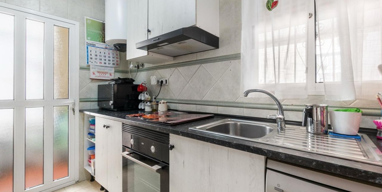 Resale - Villa -
Orihuela Costa - Las Filipinas