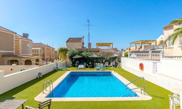 Resale - Villa -
Orihuela Costa - Las Filipinas