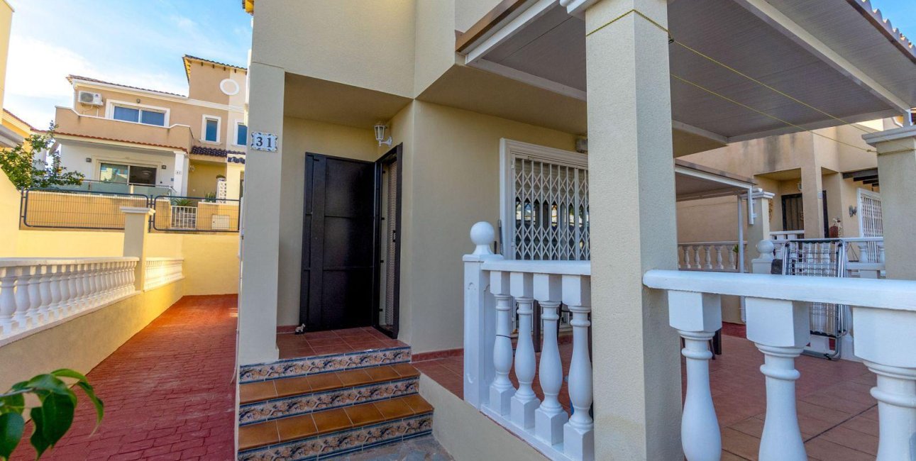 Resale - Villa -
Orihuela Costa - Las Filipinas