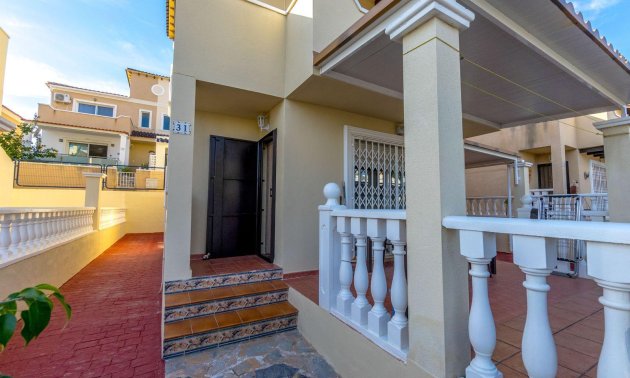 Resale - Villa -
Orihuela Costa - Las Filipinas