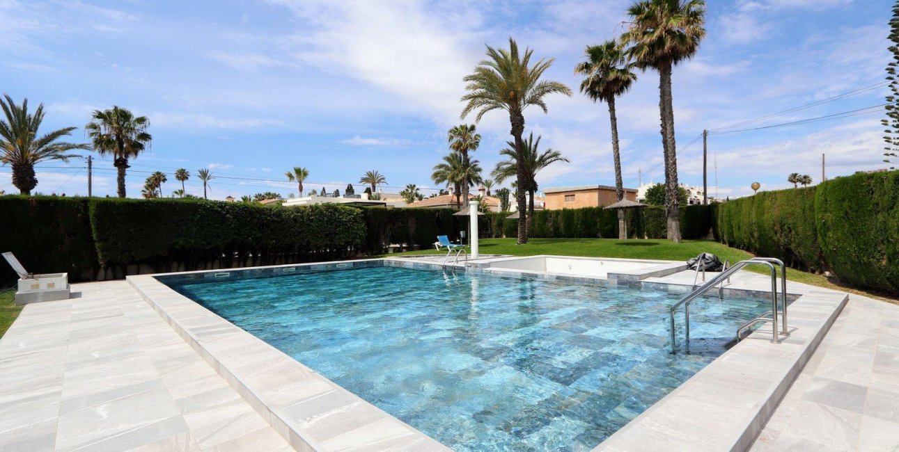 Rynek wtórny - Mieszkanie  -
Torrevieja - Playa Flamenca