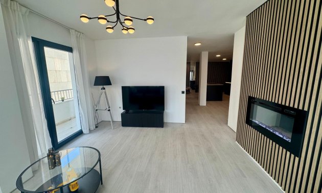 Resale - Apartment / flat -
Torrevieja - Paseo maritimo