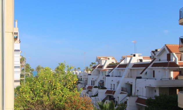 Resale - Apartment / flat -
Torrevieja - La Veleta