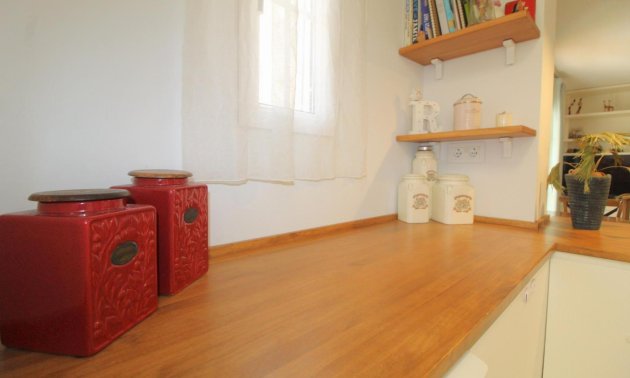 Resale - Apartment / flat -
Torrevieja - La Veleta
