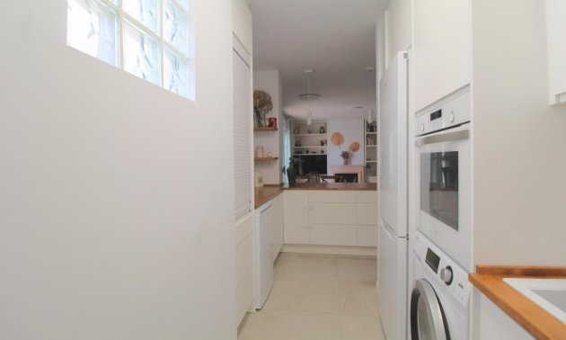 Resale - Apartment / flat -
Torrevieja - La Veleta