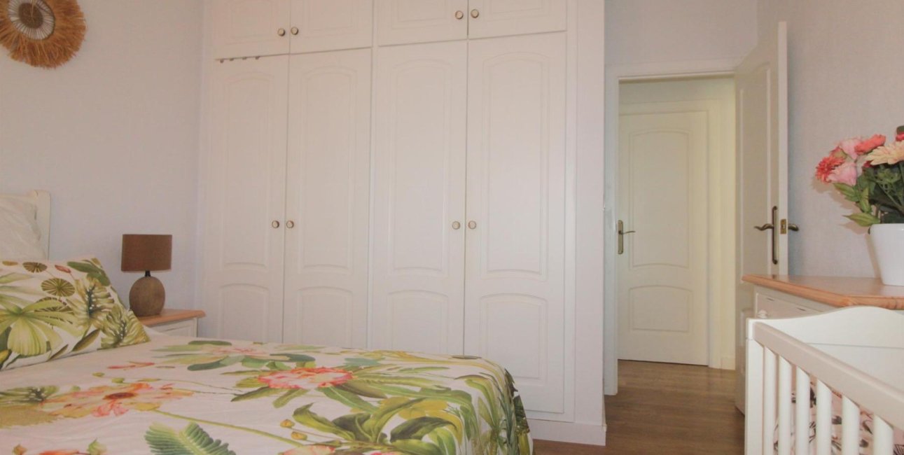 Resale - Apartment / flat -
Torrevieja - La Veleta