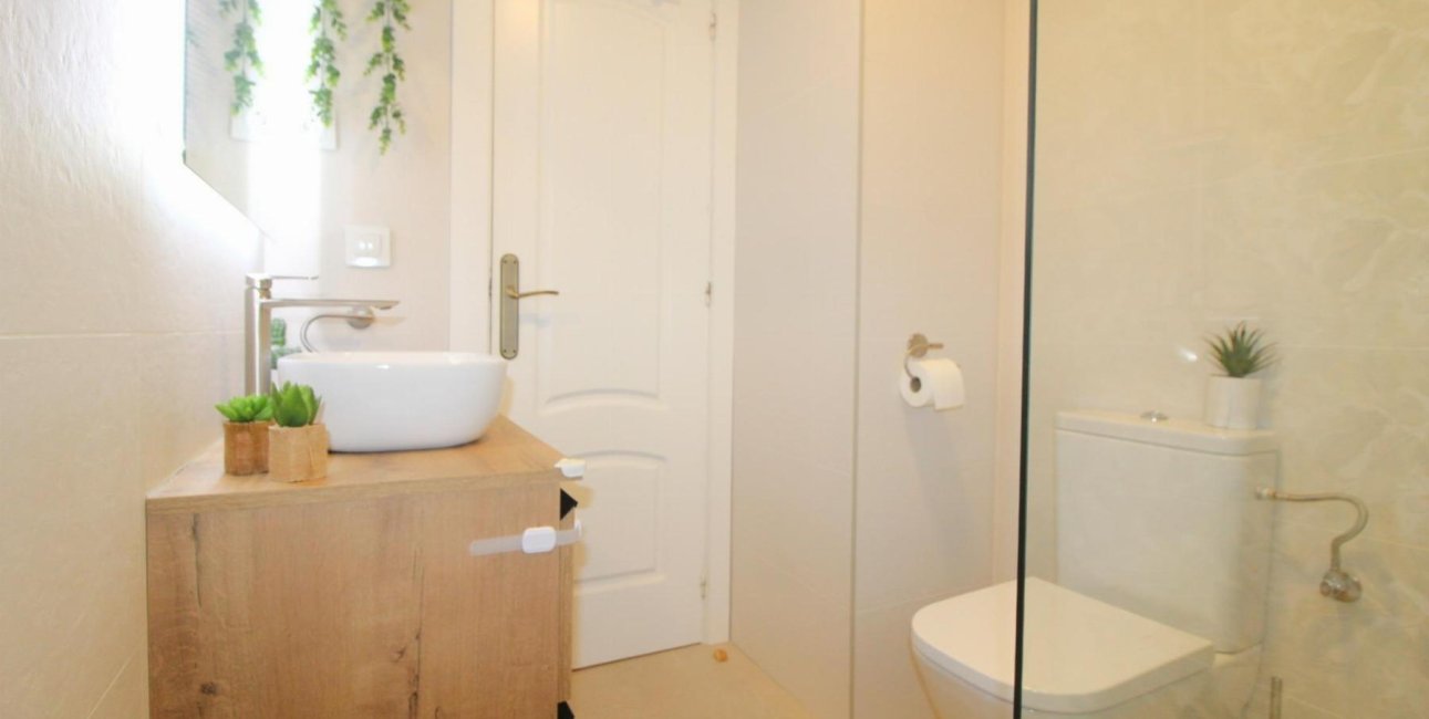 Resale - Apartment / flat -
Torrevieja - La Veleta