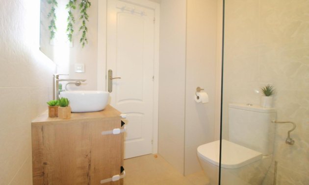 Resale - Apartment / flat -
Torrevieja - La Veleta