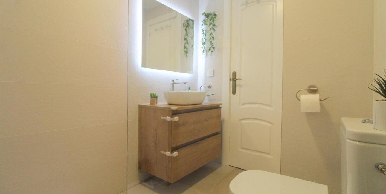 Resale - Apartment / flat -
Torrevieja - La Veleta