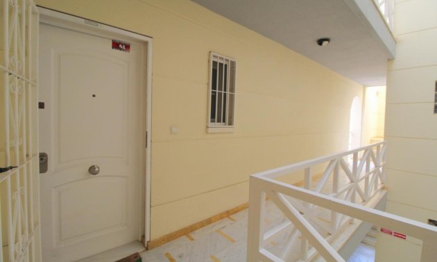 Resale - Apartment / flat -
Torrevieja - La Veleta