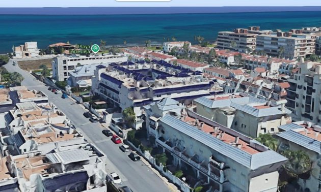 Resale - Apartment / flat -
Torrevieja - La Veleta