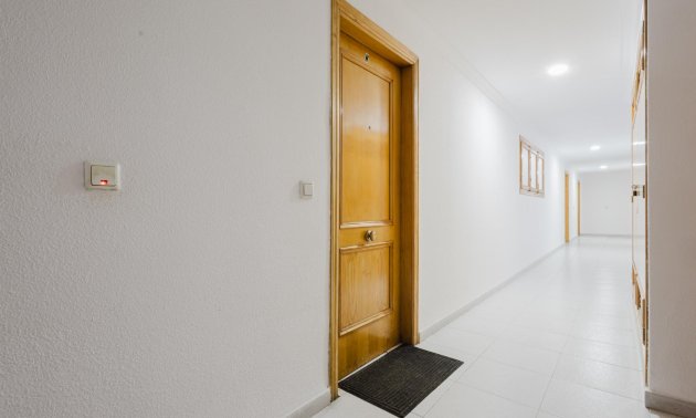 Resale - Apartment / flat -
Torrevieja - Acequion