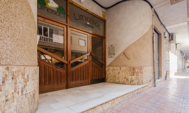 Resale - Apartment / flat -
Torrevieja - Acequion