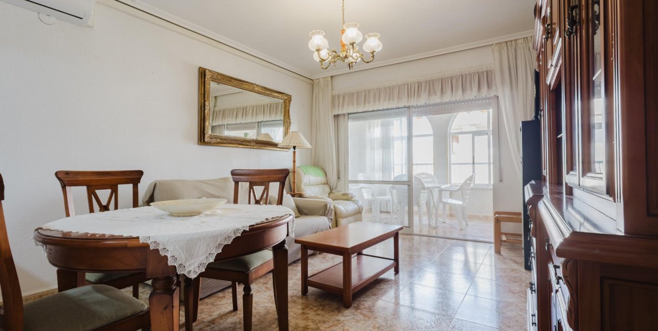 Resale - Apartment / flat -
Torrevieja - Playa de los Naufragos