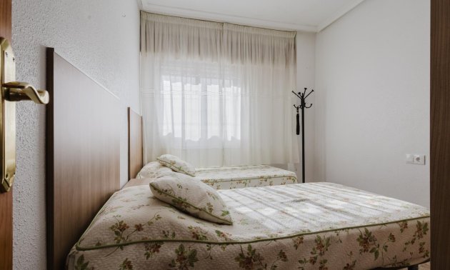 Resale - Apartment / flat -
Torrevieja - Playa de los Naufragos