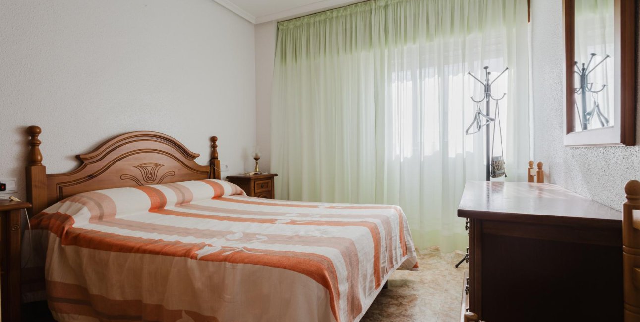 Resale - Apartment / flat -
Torrevieja - Playa de los Naufragos