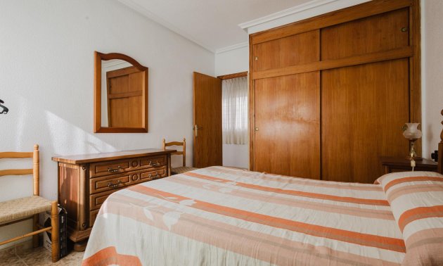 Resale - Apartment / flat -
Torrevieja - Playa de los Naufragos