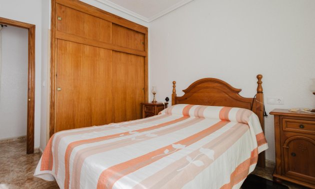 Resale - Apartment / flat -
Torrevieja - Playa de los Naufragos