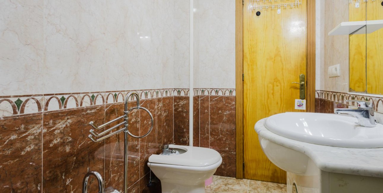 Resale - Apartment / flat -
Torrevieja - Playa de los Naufragos