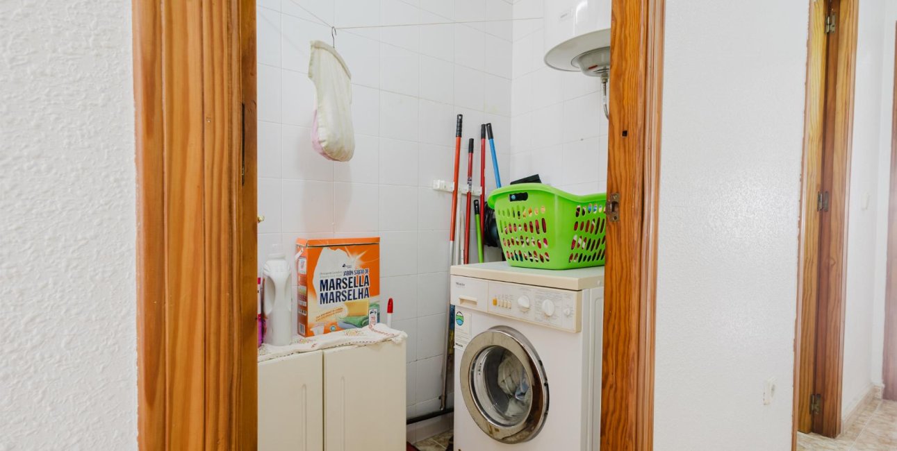 Resale - Apartment / flat -
Torrevieja - Playa de los Naufragos