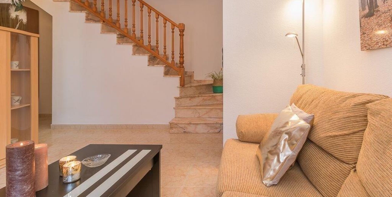 Resale - Villa -
Orihuela Costa - La Zenia- Orihuela costa