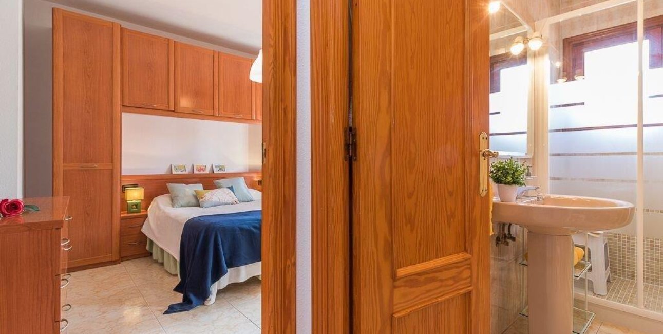 Resale - Villa -
Orihuela Costa - La Zenia- Orihuela costa