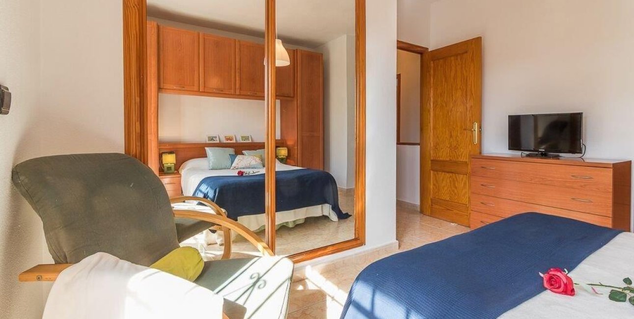 Resale - Villa -
Orihuela Costa - La Zenia- Orihuela costa