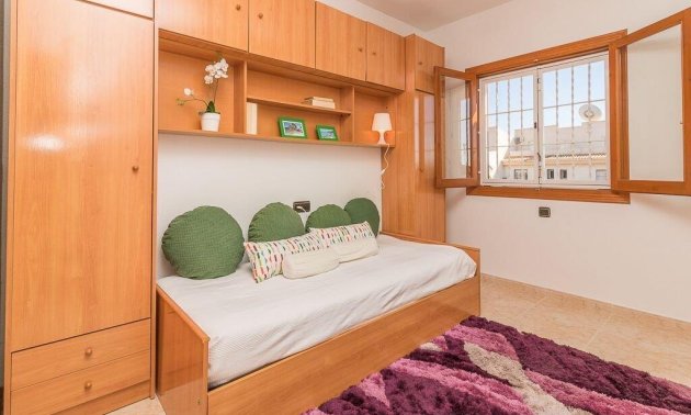 Resale - Villa -
Orihuela Costa - La Zenia- Orihuela costa