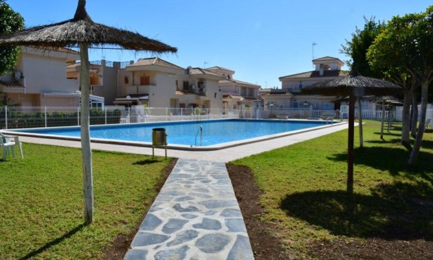 Resale - Villa -
Orihuela Costa - La Zenia- Orihuela costa