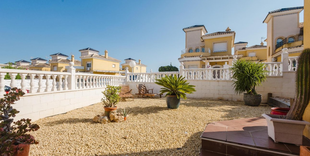 Reventa - Villa -
Algorfa - LO CRISPIN