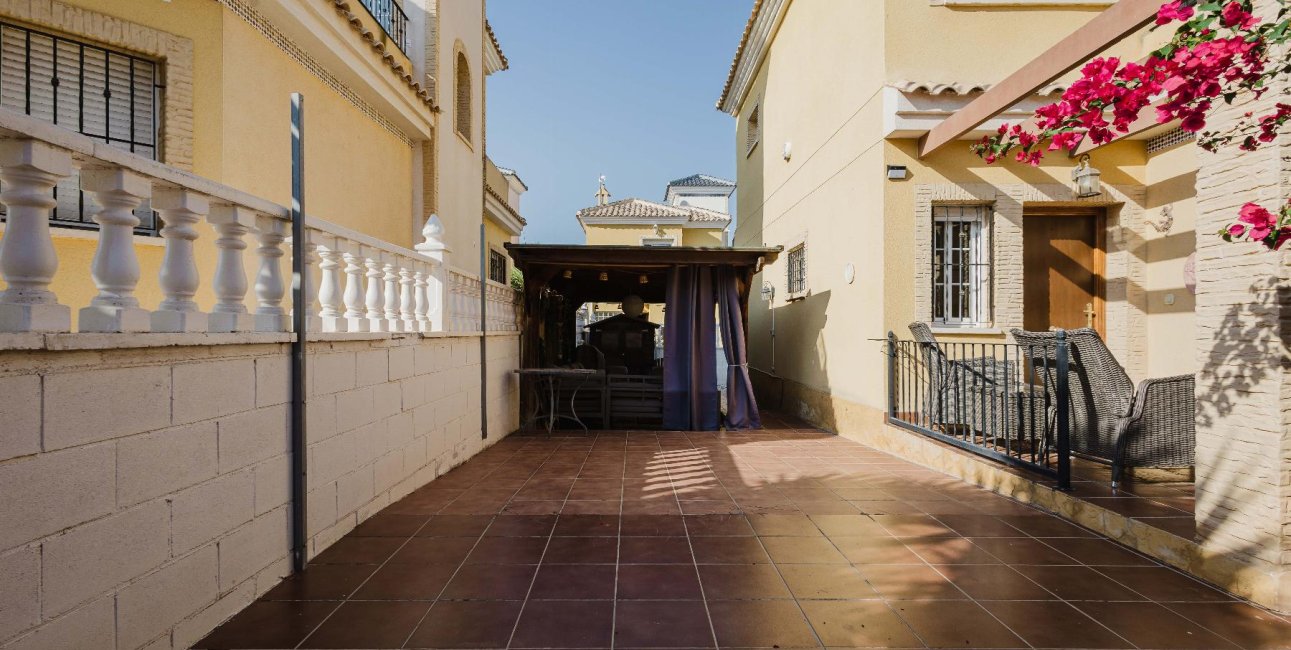 Reventa - Villa -
Algorfa - LO CRISPIN