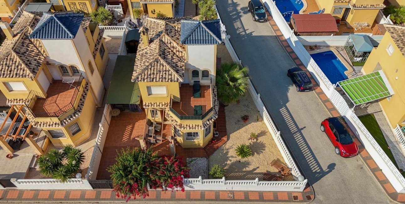 Reventa - Villa -
Algorfa - LO CRISPIN