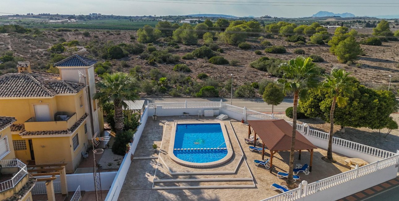 Reventa - Villa -
Algorfa - LO CRISPIN