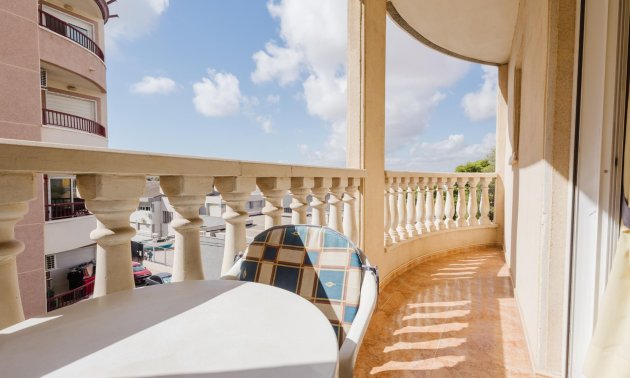 Reventa - Apartamento / piso -
Torrevieja - Parque de las Naciones