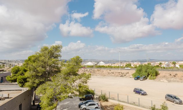 Reventa - Apartamento / piso -
Torrevieja - Parque de las Naciones