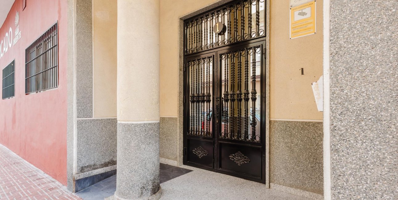 Reventa - Apartamento / piso -
Torrevieja - Parque de las Naciones