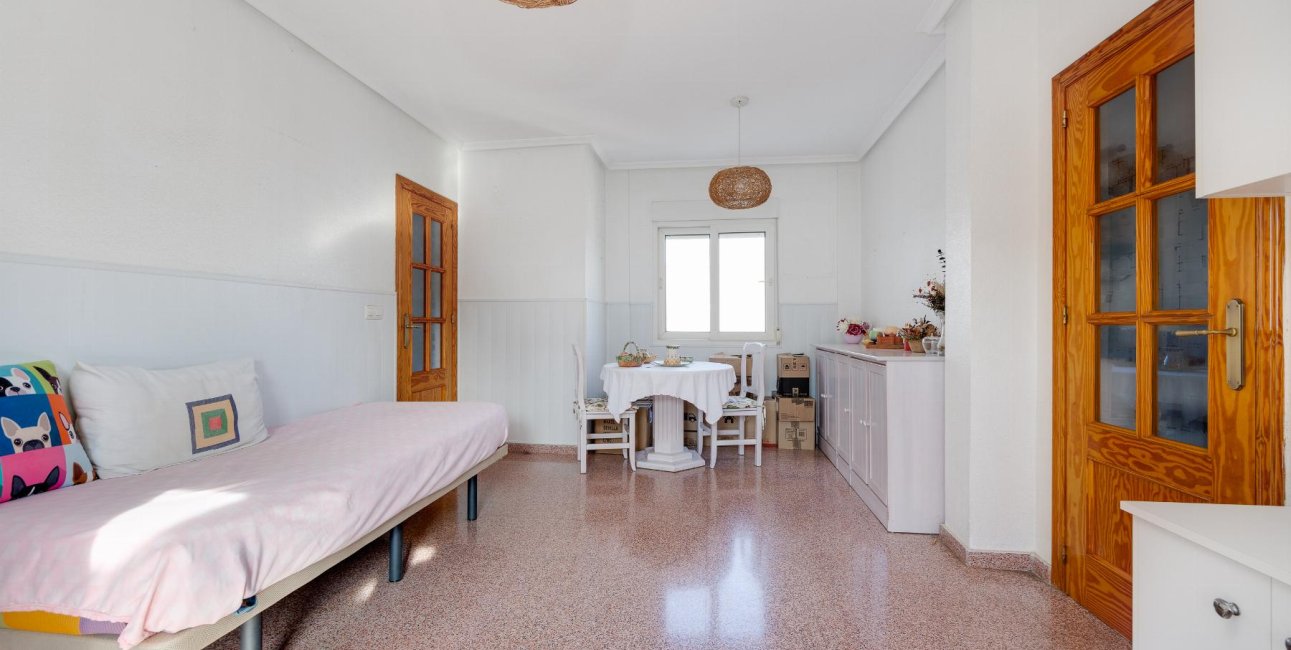 Reventa - Apartamento / piso -
Torrevieja - Parque de las Naciones