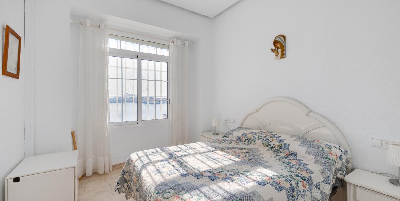 Reventa - Apartamento / piso -
Torrevieja - Acequion