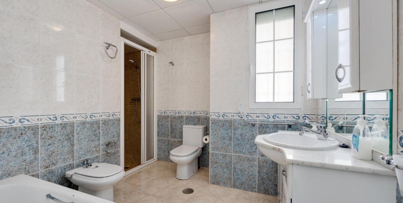 Reventa - Apartamento / piso -
Torrevieja - Acequion